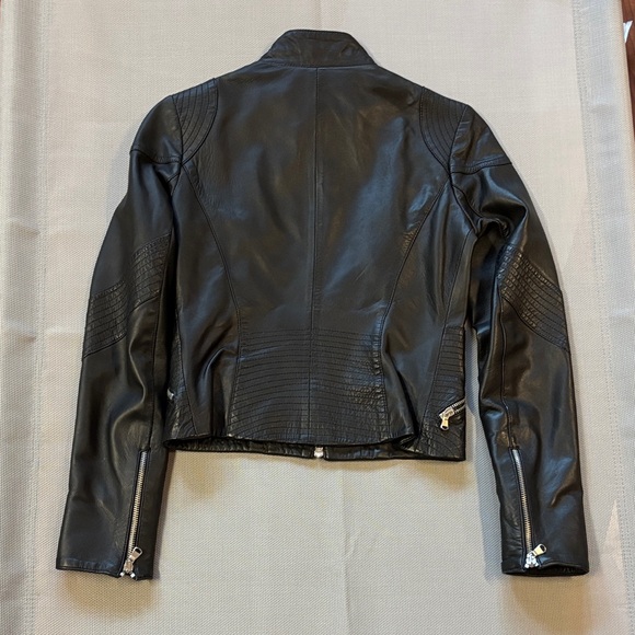 New Line Italian Black Leather Women's Jacket size 42 (us sz 6 or M) - Picture 9 of 13